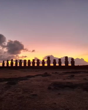 Tour Día Completo Tongariki – El Monumento más Imponente de Rapa Nui