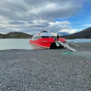 HD Navegación Glaciar Grey Round Trip