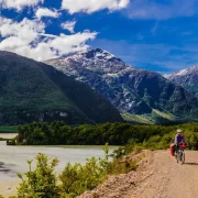 Tour de medio día Ruta de cóndores y pinturas rupestres